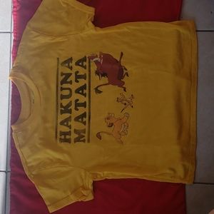 Disney's The Lion King Hakuna Matata t-shirt size M